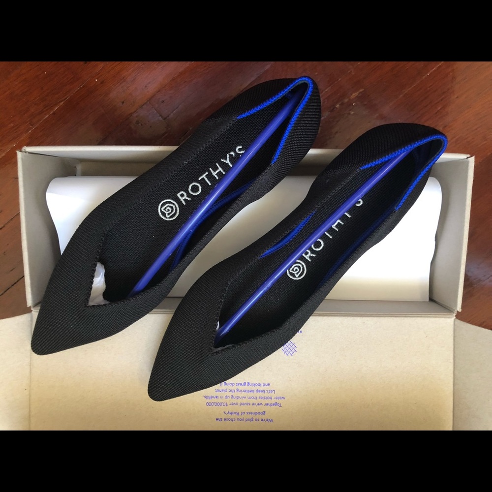 NWOT black Rothys size 9